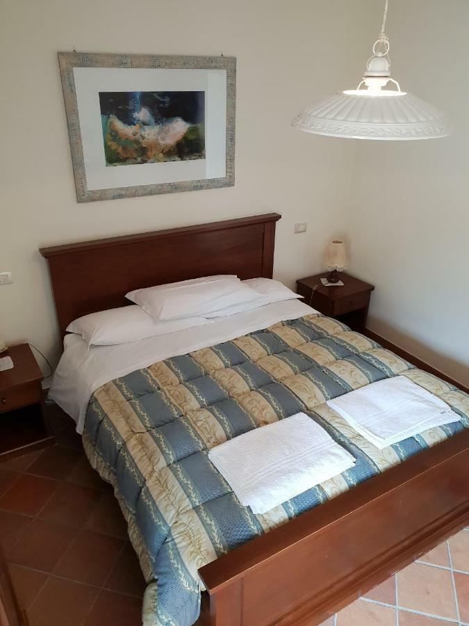 "La Grancia" Country House Guest House Treia Luaran gambar