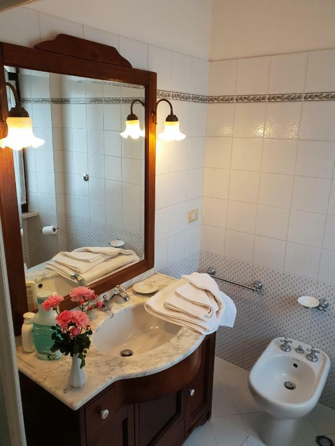 "La Grancia" Country House Guest House Treia Luaran gambar